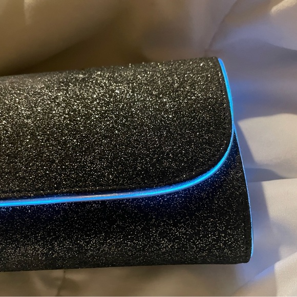 Taxi LIGHT Up purse or glitter light up purse from New York fashion week! - Picture 11 of 11